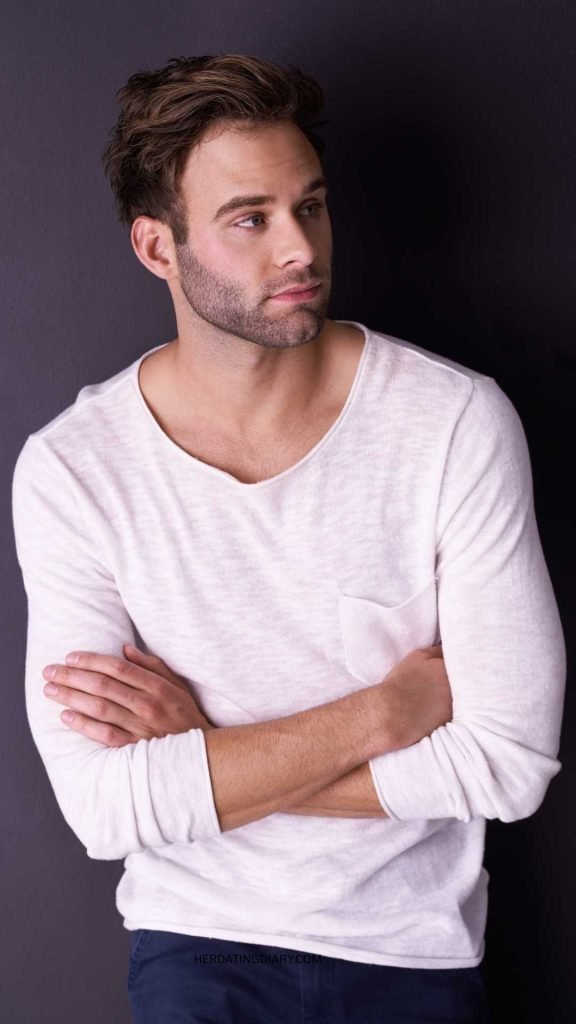 Reasons Why He Pulls Away When He Actually Likes You