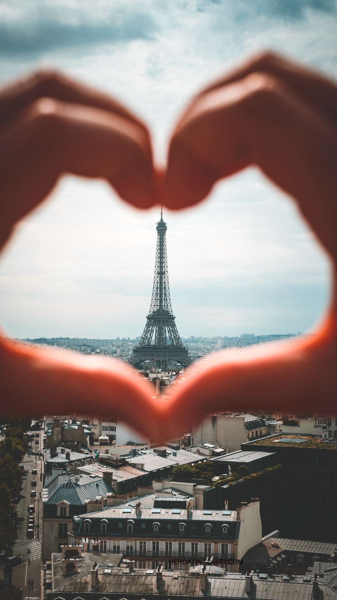 Signs That a Man Is Truly in Love with a Woman