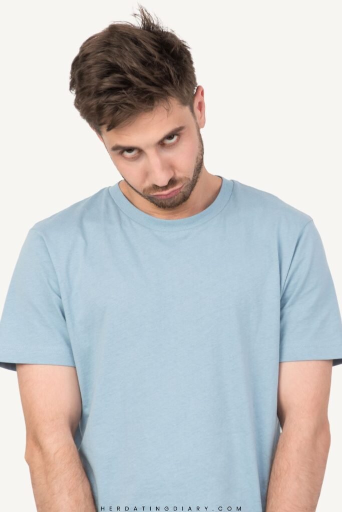 How to Spot a Narcissist Before You Fall Too Deep In Love With Him