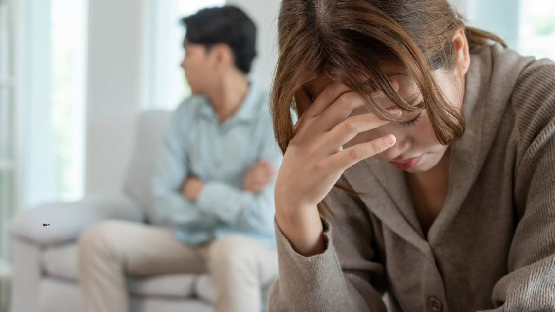 How to Walk Away From a Situationship You're Addicted To